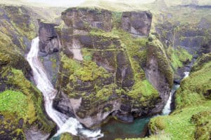 Fjaðrárgljúfur Canyon