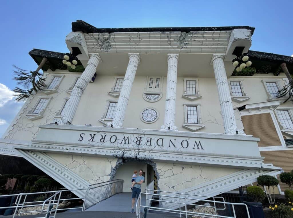 wonder works, things to do pigeon forge, activities for kids